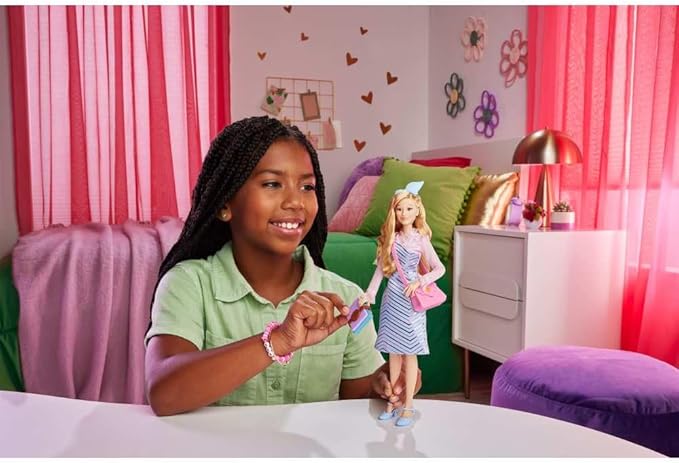 Mattel Universal Wicked Glinda Fashion Doll & Accessories with Styled Blonde Hair, Posability & Removable School Uniform Look