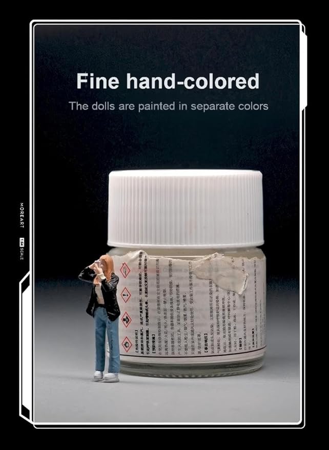 1:64 Scale Selfie Girl Miniature Figures - Realistic Garage Scene People for Model Car Displays, Diorama Props, and Photography