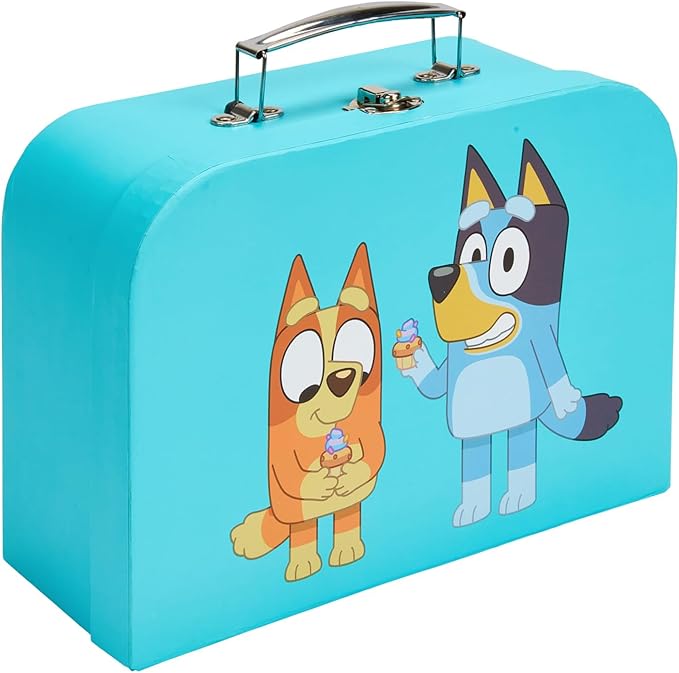8th Wonder Wooden Bluey Toys Picnic Carrying Case, 30-Piece Picnic Basket Toy with Cutlery and Food Accessories, Outdoor Food Toys for Kids of Ages 3+