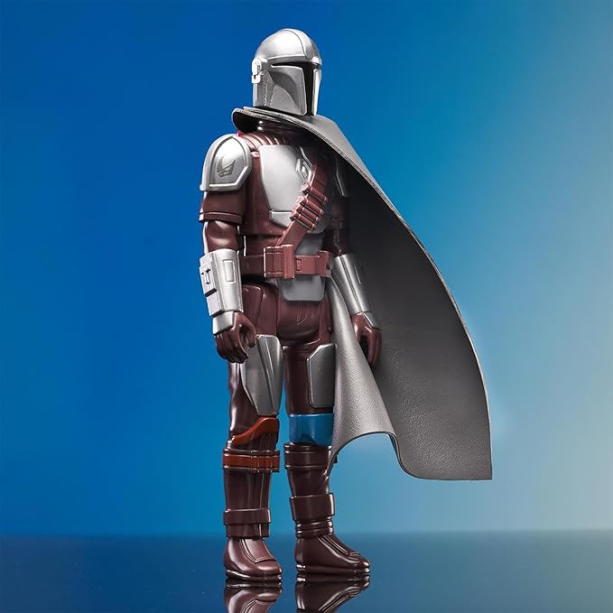 Diamond Select Toys Star Wars: The Mandalorian: Beskar Armor Jumbo Action Figure, Multicolor