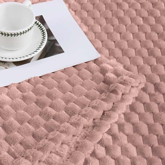 Bnuitland Pink Flannel Throw Blanket (50X70 inches), 300 GSM Fleece Cozy Warm Soft Home Decor Lightweight Bed Sofa Blanket for Adults, Suitable for All Seasons.