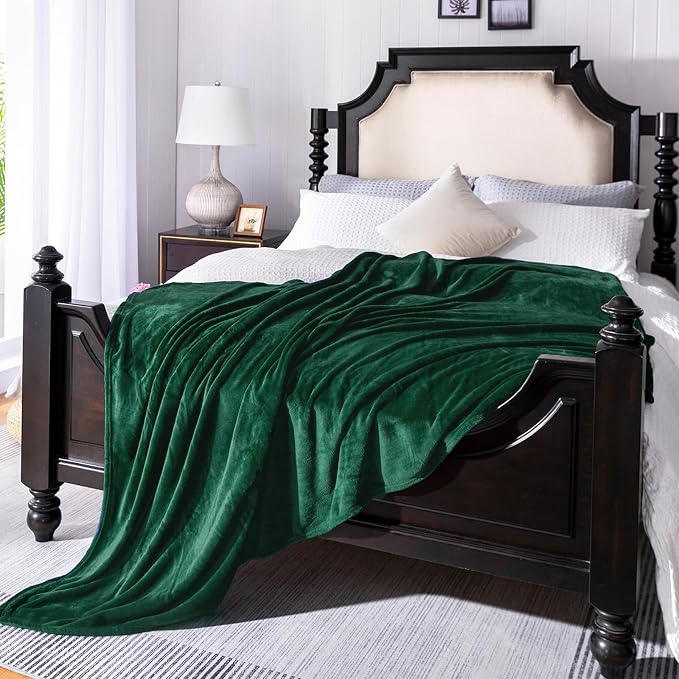 Forest Green Fleece Plush Throw Blanket 50"x70"for Couch Fuzzy Cozy Flannel | Super Soft Lightweight Microfiber Blanket for Sofa Bed bedroom Home Decor All Season,Birthday Gifts for Women Mom Adult