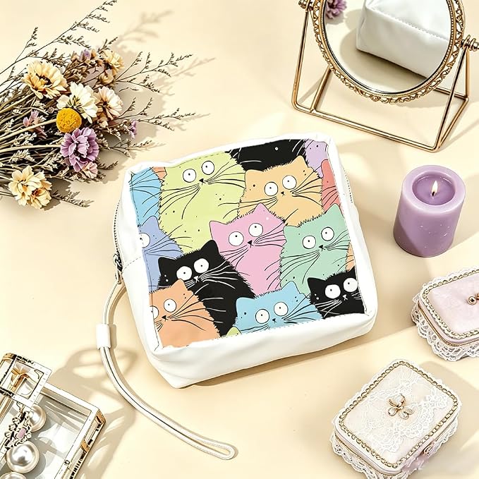 Cat Period Bag 5.12 x 5.12 x 1.57 Inch Sanitary Napkin Storage Bag with Zipper Cute Cat Portable Reusable Waterproof Polyester Menstrual Pad Pouch First Period Gifts for Women Daily Use