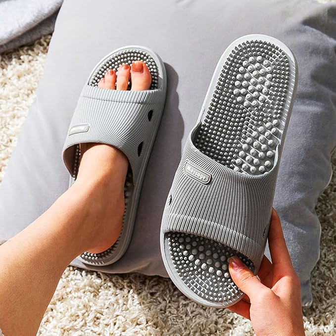 Acupressure Massage Slippers for Plantar Fasciitis for Women Acupuncture Slippers Arthritis Neuropathy Pain Relief Non-Slip Massage Sandals Women Stress Relief Gifts for Bath (US Men 6.5-7.5, Grey)