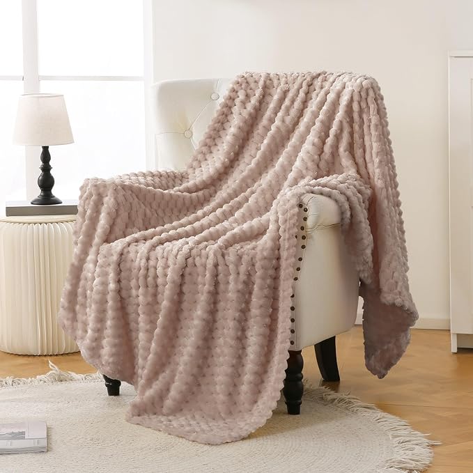 Bnuitland Light Brown Flannel Throw Blanket (50X40 inches), 300 GSM Fleece Cozy Warm Soft Lightweight Bed Sofa Blanket for Babys and Pets, Suitable for All Seasons