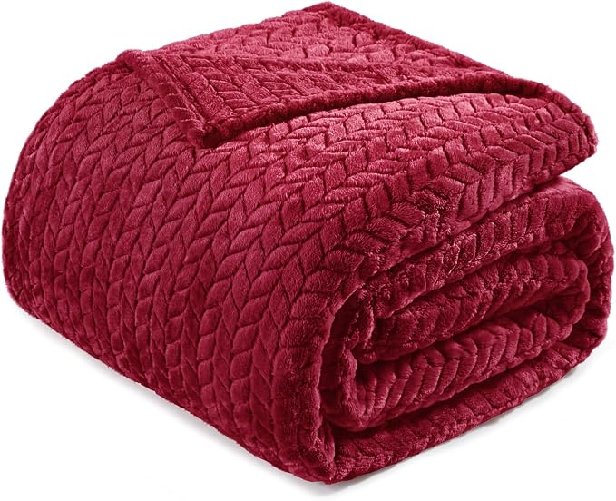 Exclusivo Mezcla Soft Fleece Bed Blanket Twin Size, 60”x80”, Deep Red | Cozy Fluffy Lightweight Blankets for Summer, Decorative Plush Flannel Throws for Living room, Bedroom with Leaves Pattern