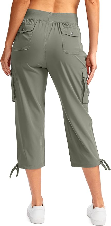 Soothfeel Women's Cargo Capris Pants with 6 Pockets Lightweight Quick Dry Travel Hiking Summer Pants for Women Casual