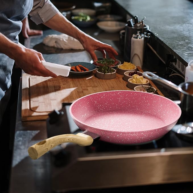 Innerwell 8-Inch Pink Nonstick Frying Pan Small Egg Pan Skillet | Even Heating All Stove Compatible, PFOA PFOS Free, Granite Stone Cookware Skillet, Healthy and Non Toxic