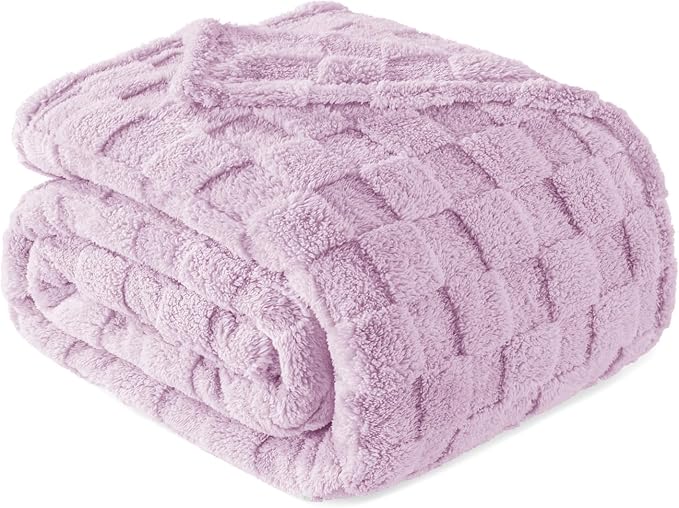 Exclusivo Mezcla 3D Checkered Fleece Queen Blanket for Bed, Light Purple | Super Soft and Cozy Fluffy Blanket, Lightweight, Breathable, Decorative Blanket for Living Room, Bedroom, All Season, 90"x90"