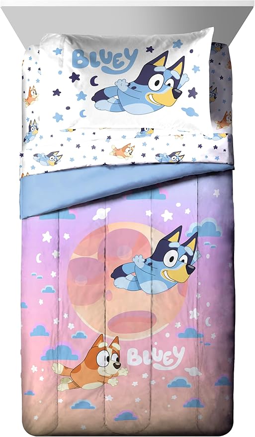 Jay Franco Bluey & Bingo Twin Comforter Set - 5 Piece Bed Set Includes Sheet Set & Pillow Covers - Super Soft Clouds & Stars Kids Bedding