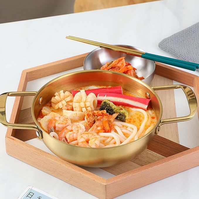 Korean Ramen Cooking Pot with Double Handle, Stainless Steel Noodle Pot, Convenient Cooking Pot for Soup Small Hot Pot (18cm/7.1in (Golden Color))