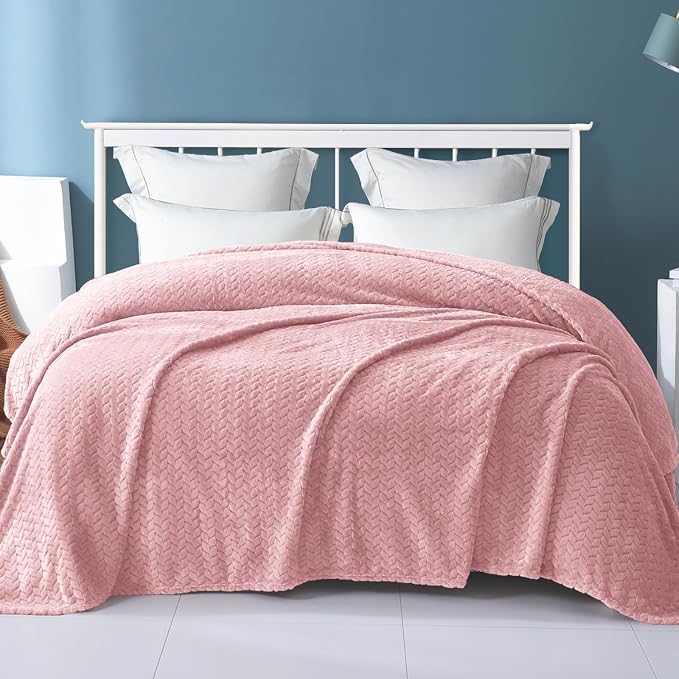 Exclusivo Mezcla Soft Fleece Bed Blanket Twin Size, 60”x80”, Pink | Cozy Fluffy Lightweight Blankets for Summer, Decorative Plush Flannel Throws for Living room, Bedroom with Leaves Pattern