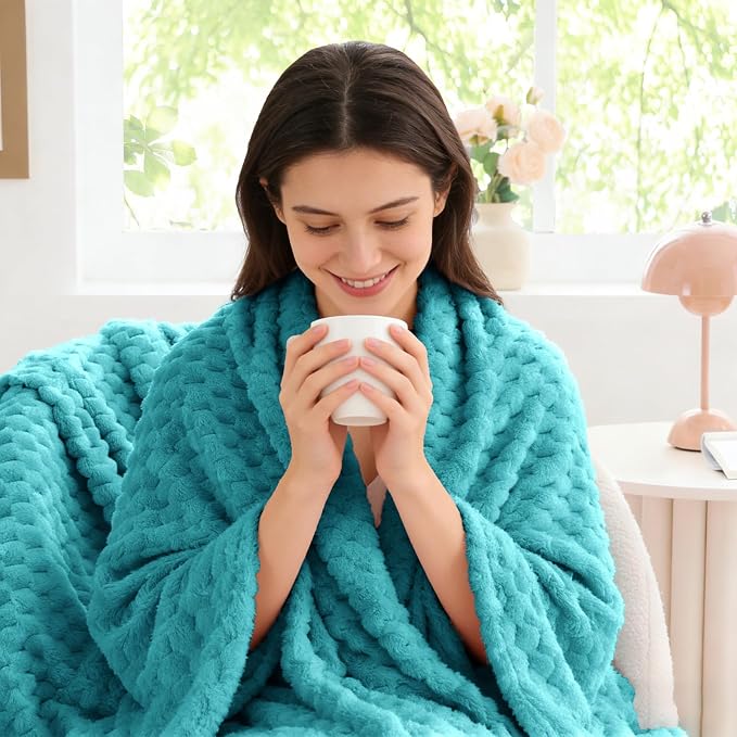 BEDELITE Teal Twin Blanket for Couch, Soft Cozy Gifts for Women, 60 * 80 | 3D Jacquard Decorative Fleece Blanket, Super Soft Plush Throws, Cute Birthday Gift for Women & Men, Suitable for All Seasons