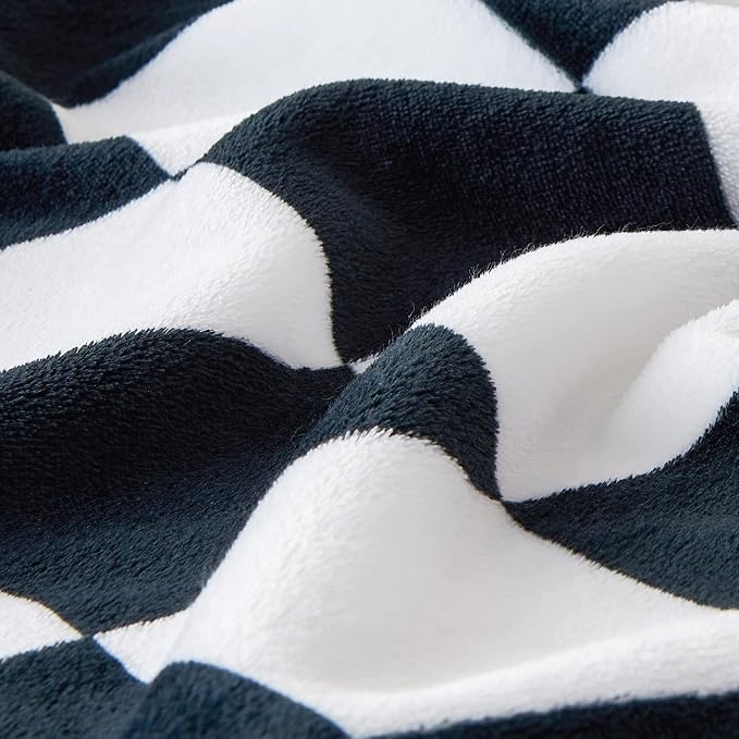 BEDELITE Plaid Fleece Throw Blanket, Black & White Checkered 50x60 Throw | 100% Polyester Microfibe, Soft, Lightweight, Warm, Classic Cherckerde Blanket, Room Decor, Machine Washable, for Couch Bed