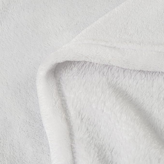 BEDELITE Fleece Blanket Soft Plush Twin Size Blanket White 60"x80" | Ultra Soft Fleece, Plush Microfiber, Lightweight Warmth, All Season Comfort, Fade Resistant, Machine Washable, Couch Sofa Bed