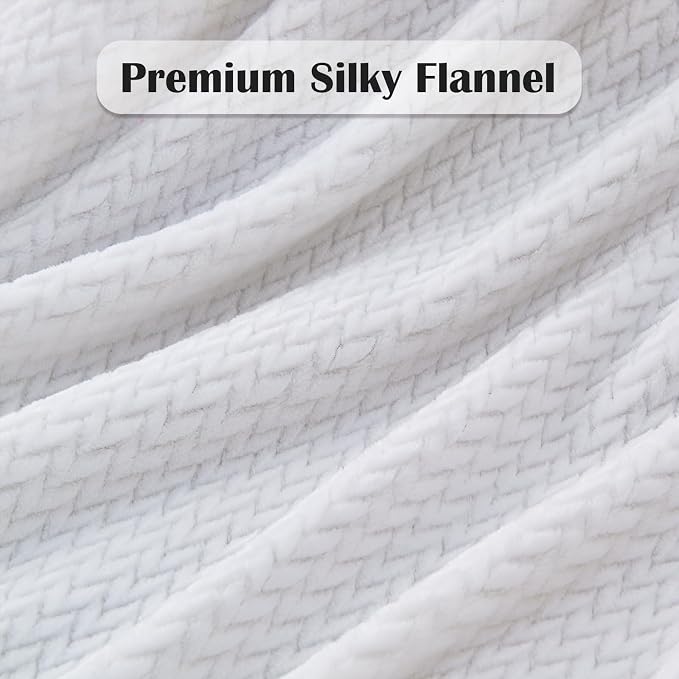 NEWCOSPLAY Fleece Leaves Pattern King Blanket, White, 90"x110" | Super Soft Throw Blanket, Lightweight Cozy Bed Sofa Blanket, Premium Silky Flannel Fleece, Travel Blanket for All Season Use
