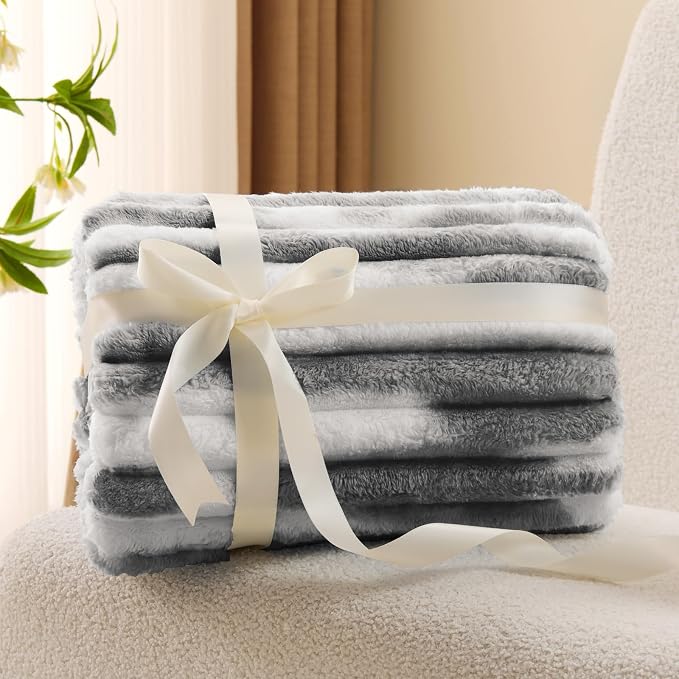 BEDELITE Striped Fleece Throw Blanket, Black&White, 50"x60" | 300GSM Microfiber Fleece, Soft Cozy, Lightweight Warm, Double-Sided Plush, Machine Washable, Gift, Room Decor, for Couch Sofa