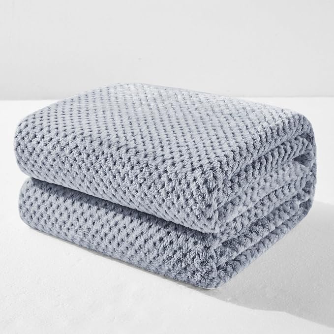 Exclusivo Mezcla Soft Waffle Fleece Bed Blanket Queen Size, Heather Navy | Lightweight Plush Blanket for Bed, Bedroom, Cozy Flannel with Waffle Texture, Stylish Home Decor, All Season, 90x90 Inches
