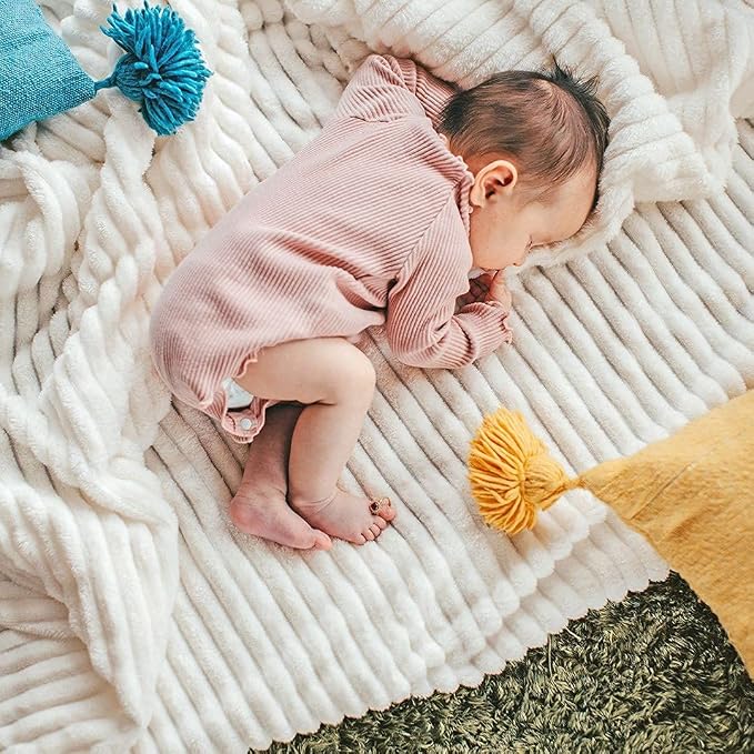 DISSA Fleece Blanket Twin Size – 60x80, Beige - Soft, Plush, Fluffy, Fuzzy, Warm, Cozy – Perfect Throw for Couch, Bed, Sofa - with Pompom Fringe - Flannel Blanket