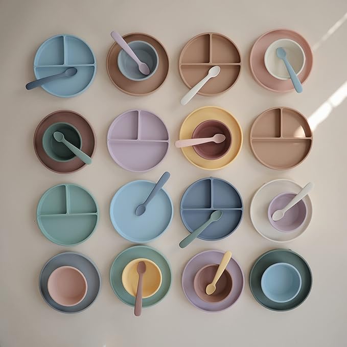 mushie Silicone Suction Bowl | BPA-Free Non-Slip Design (Soft Lilac)