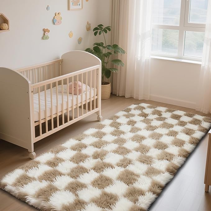 Checkered Rug for Bedroom, 3x7 Beige and White Area Rugs, Classic Checkered Carpets Shag Area Rug, Bedside Rugs for Living Room Bedroom Room Home Decor