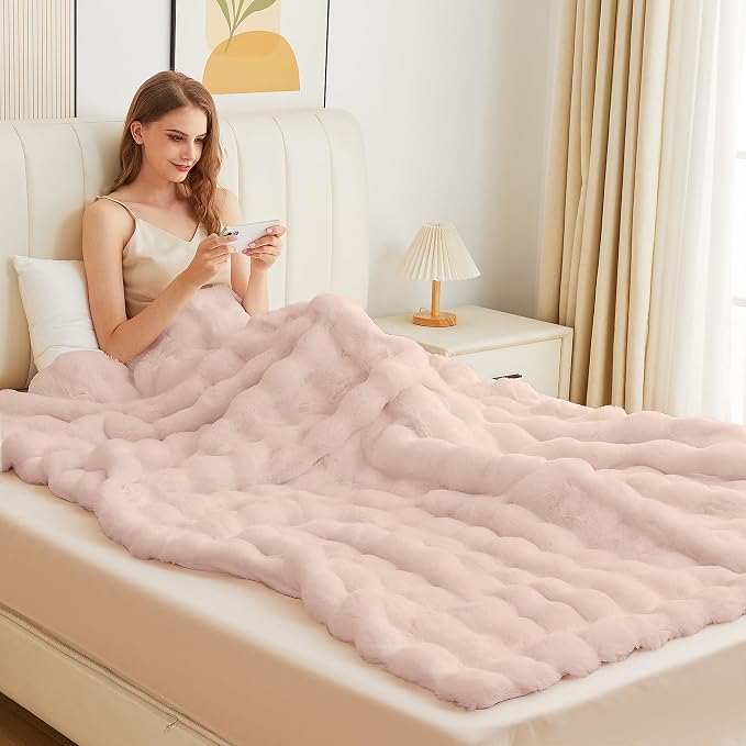 ORINOVA Pink Faux Fuzzy Fur King Size Throw Blanket 90x108 Cozy Furry Throw Rabbit Fur Blanket for Bed Soft Fluffy Blanket King for Living Room Bedroom Home Gifts 1000 GSM