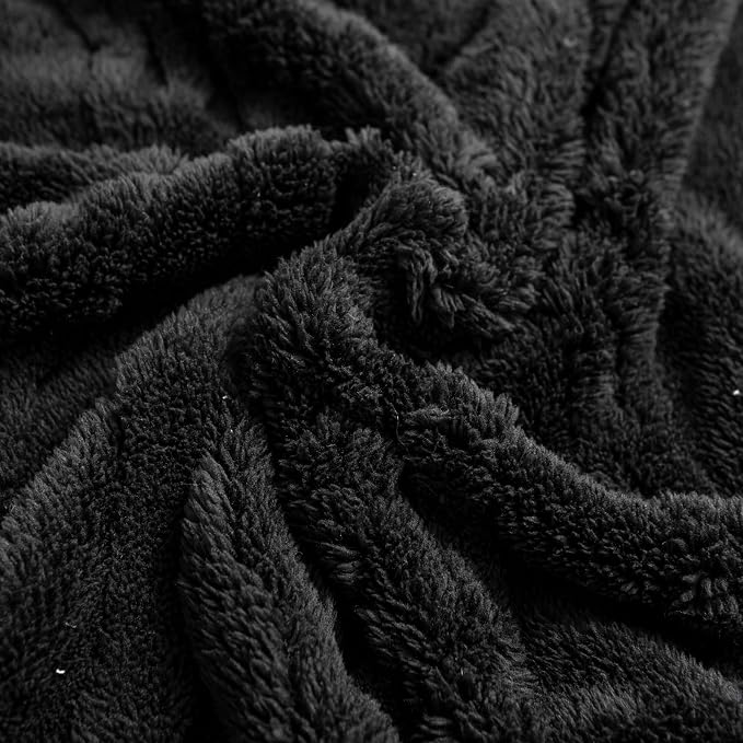 YUSOKI Sherpa Fleece Queen Size Blanket, Black, 90"x90" | 3D Stylish Design,320GSM, Non-Shedding, Lightweight for All Season Use, stays fluffy after repeated washes, Perfect Gifts