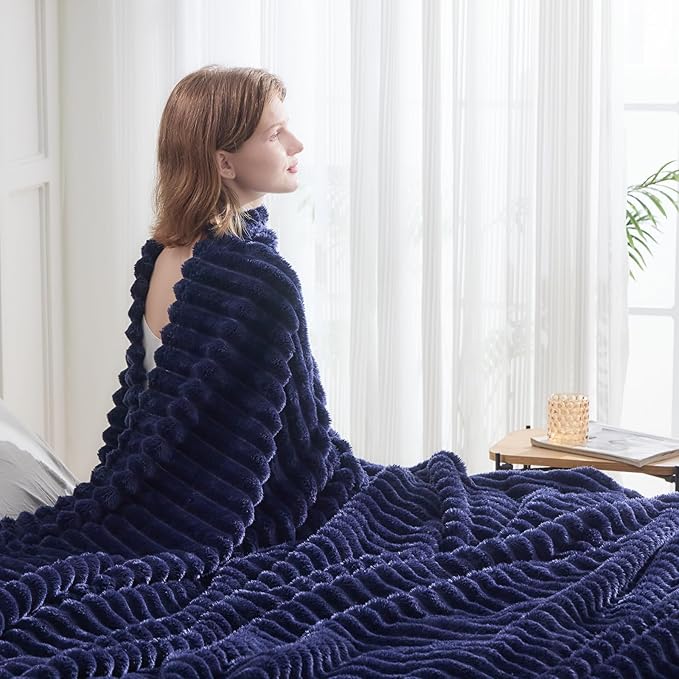 NEWCOSPLAY Super Soft Throw Blanket Dark Navy Premium Silky Flannel Fleece 3D Ribbed Jacquard Lightweight Bed Blanket All Season Use (Dark Navy Ribbed, Throw(50"x60"))