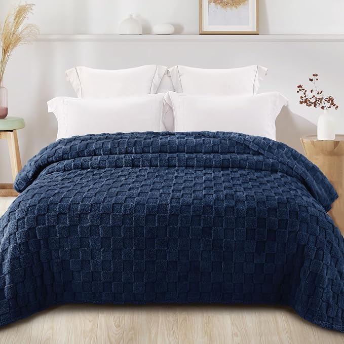 Exclusivo Mezcla 3D Checkered Fleece King Blanket for Bed, Navy Blue | Super Soft and Cozy Fluffy Blanket, Lightweigh and Breathable Blanket for Living Room, Bedroom, Decor, All Season, 104"x90"