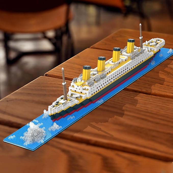 Titanic Micro Mini Building Set,1878 Pieces Big Ship Model Building Toys,DIY Educational Toys 3D Puzzle Kit,STEM Ship Creative Project Model Building Set, Birthday for Adults,Kids