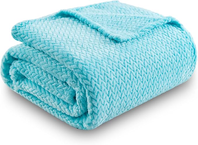 NEWCOSPLAY Fleece Leaves Pattern Twin Blanket, Turquoise, 60"x80" | Super Soft Throw Blanket, Lightweight Cozy Bed Sofa Blanket, Premium Silky Flannel Fleece, Travel Blanket for All Season Use