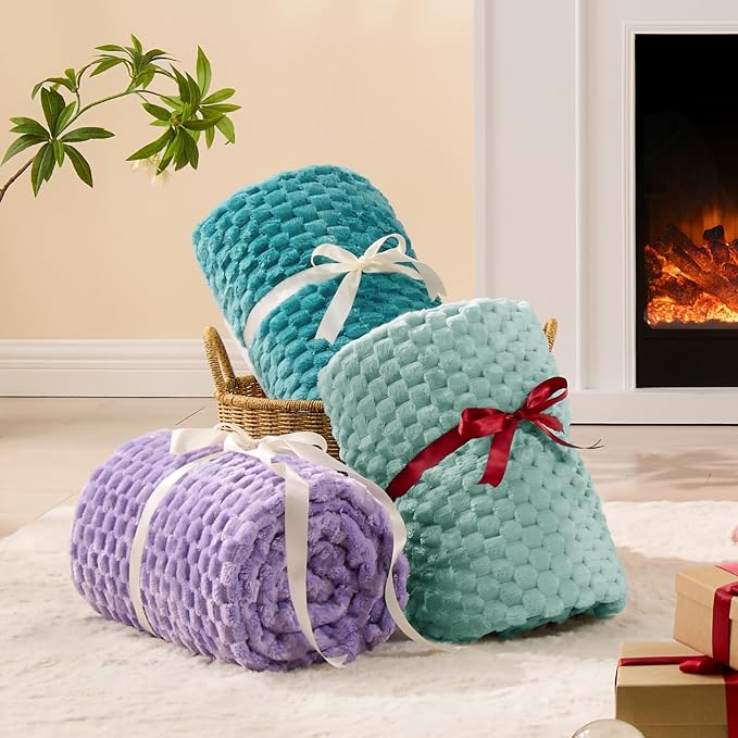 BEDELITE Lavender Twin Blanket for Couch, Soft Cozy Gifts for Women, 60*80 | 3D Jacquard Decorative Fleece Blanket, Super Soft Plush Throw, Cute Birthday Gift for Women & Men, Suitable for All Seasons