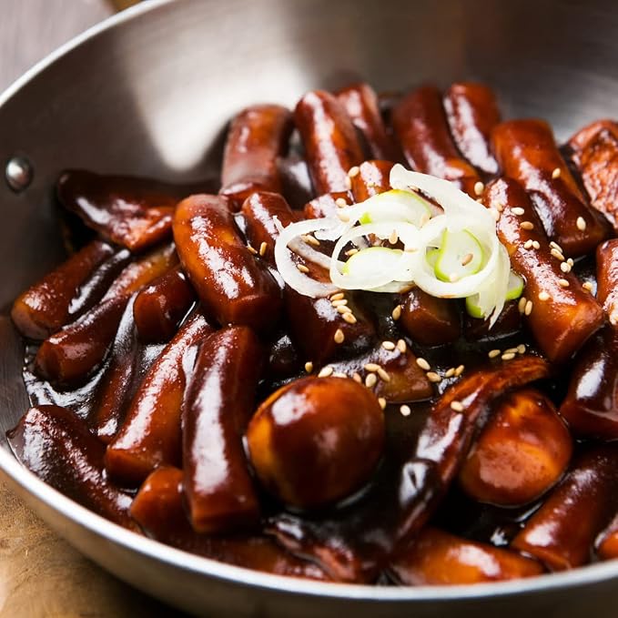 Surasang Jjajang Tteokbokki, Non-Spicy Instant Korean Rice Cakes Bowl | Sweet & Savory Black Bean Sauce, Microwaveable Cups, Korean Street Food, Made in Korea, Pack of 6