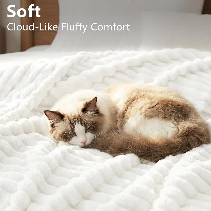 HIMEET Off White King Blanket for Bed, 300GSM Ribbed Fleece, 108 x 90 in | Ultra Soft Flannel, All-Season Lightweight Warmth, Generous Bed Coverage & Home Decor, Gift for Men & Women, Machine Washable