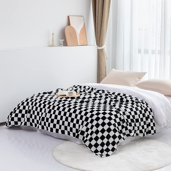 LOMAO Throw Blankets Flannel Blanket with Checkerboard Grid Pattern Soft Throw Blanket for Couch, Bed, Sofa Luxurious Warm and Cozy for All Seasons (Black, 90"x110")