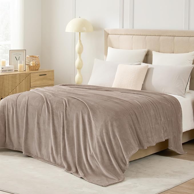 Hansleep King Mocha Brown Fleece Blanket, Soft Flannel Bed Blanket | Fuzzy Cozy Blanket 90x108 Inches, Multi-use for Bed, Sofa, Couch, Travel, Camping, All Season Warm Lightweight Cover