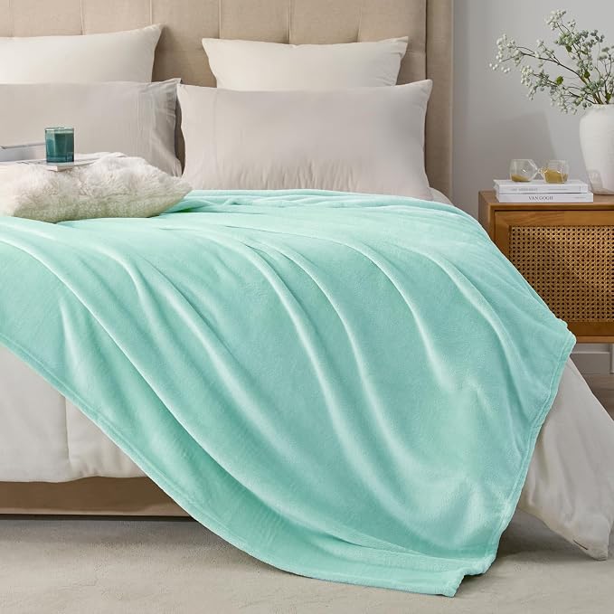 Hansleep Queen Mint Green Fleece Blanket, Soft Flannel Bed Blanket | Fuzzy Cozy Blanket 90x90 Inches, Multi-use for Bed, Sofa, Couch, Travel, Camping, All Season Warm Lightweight Cover