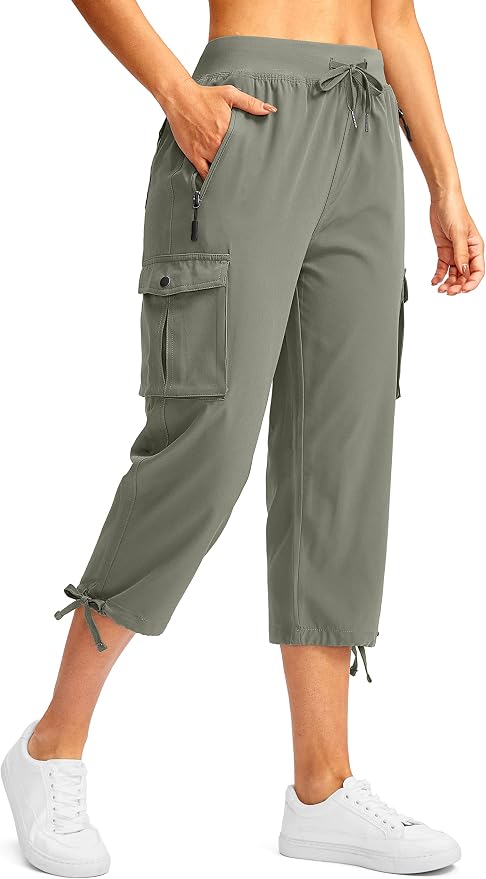 Soothfeel Women's Cargo Capris Pants with 6 Pockets Lightweight Quick Dry Travel Hiking Summer Pants for Women Casual