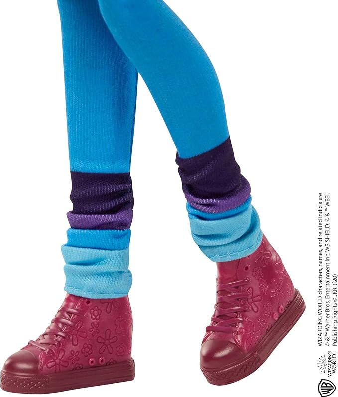 Mattel Harry Potter Collectible Toy, Luna Lovegood Doll & Accessories, Signature Look with Quibbler & Spectrespecs