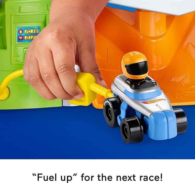Fisher-Price Little People Hot Wheels Toddler Toy Race and Go Track Set with Lights Sounds & 2 Cars for Pretend Play Kids Ages 18+ Months