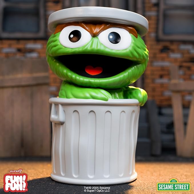 Super7 Sesame Street Fun! Fun! Wave 01 - Oscar The Grouch Action Figure