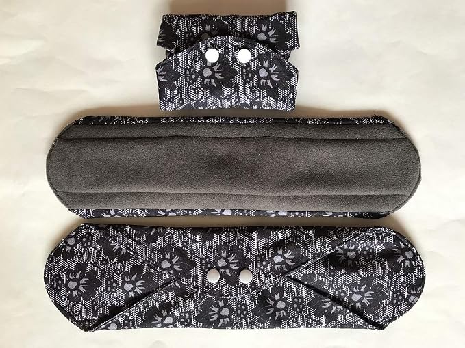 5 Pieces Charcoal Bamboo Mama Cloth/ Menstrual Pads/ Reusable Sanitary Pads (Black lace, Overnight (14 inch))