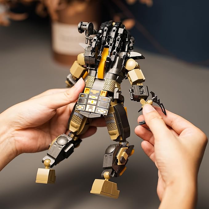 Xenomorph Horror Action Figure Building Kit Compatible with Lego for Adults,Cool Halloween Toy for Boys 8-14 Years Up 558pcs