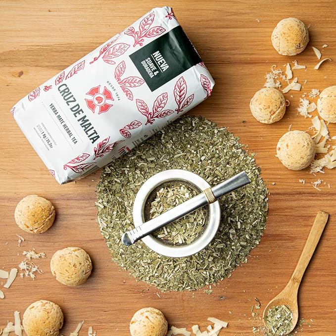 Cruz de Malta Yerba Mate Tea – 1kg (2.2 lbs) Loose Leaf – Traditional Argentine Herbal Tea – Smooth Flavor, Naturally Sourced – USA Specific Packaging – Gluten-Free – Large Leaf Low Dust Yerba Mate