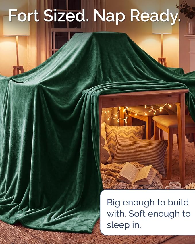 Ultra Soft Fleece Blanket Giant Blanket Size - Flannel Fleece Luxury Blanket - Lightweight for Couch Bed Chair - Thick, Warm and Breathable - All Season Cozy, Forest Green