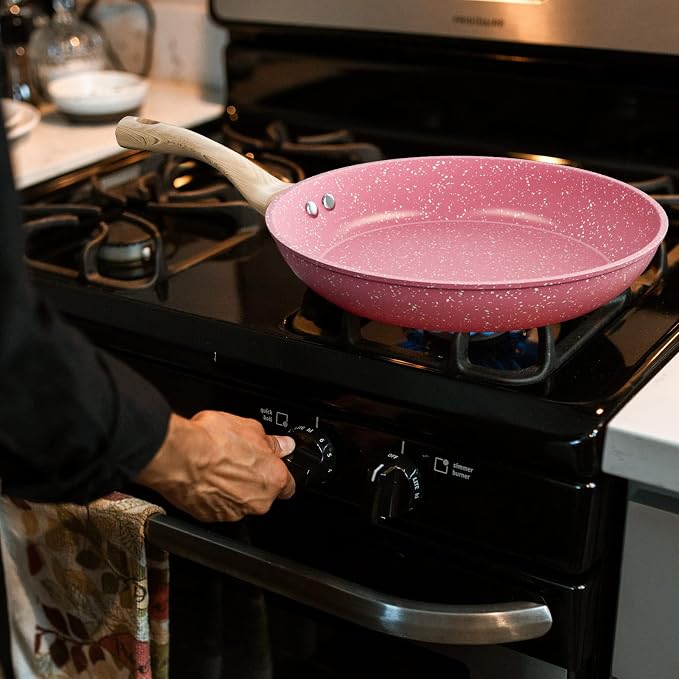 Innerwell 11-Inch Pink Nonstick Egg Pan Small Egg Pan Skillet | Even Heating All Stove Compatible, PFOA PFOS Free, Granite Stone Cookware Skillet, Healthy and Non Toxic