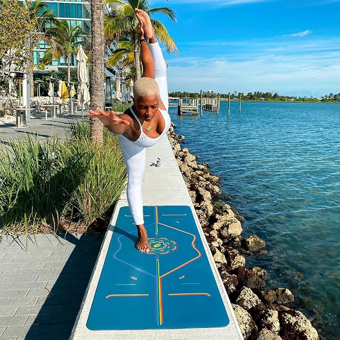 Liforme Travel Yoga mat – Patented Alignment System, Warrior-Like Grip, Non-Slip, Eco-Friendly, Ultra-Lightweight and Sweat Resistant, Made with Natural Rubber