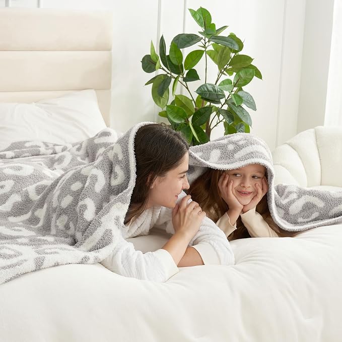 Snuggle Sac Leopard Queen Size Grey Microfiber Fluffy Warm Cozy Fuzzy Soft Blanket Reversible Cheetah Blankets for Bed, Couch, Sofa, 90x90 inches