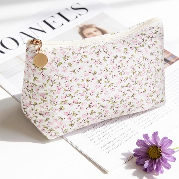 Quilted Cotton Makeup Bag, Coquette Quilted Toiletry Bag for Women and Girls, Floral Coquette Pouch, Cute Kawaii Travel Cosmetic Bags (Pink Floral)
