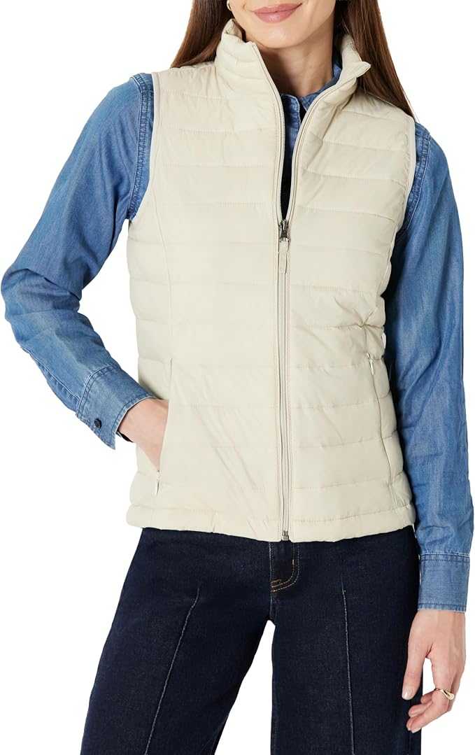 Amazon Essentials Women's Lightweight Water-Resistant Packable Puffer Vest